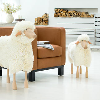 Schafe in Lebensgröße Designobjekt, Sitzplatz, liebenswerter Hausgenosse: die Schafskulpturen in Lebensgröße.