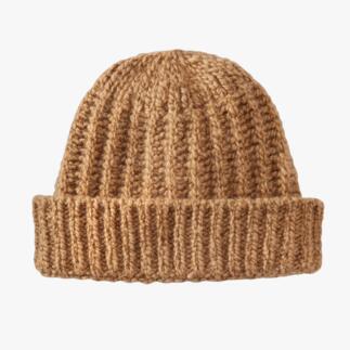 Kamelhaarmütze in Beige mit geripptem Design und umgeschlagenem Saum.