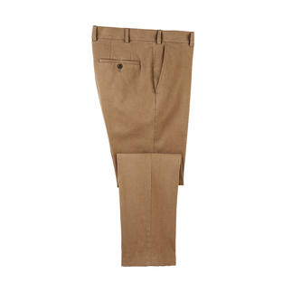 Beige Winter-Chino-Hose von oben, mit sichtbarem Hosensaum.