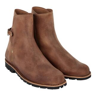Zwei braune Labuta Workwear-Boots nebeneinander.