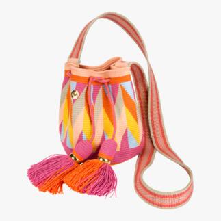 AALUNA Bucket Bag mit langen Trageriemen.