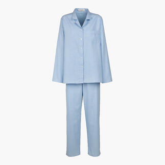 Novila Woll-Flanellpyjama in Größe 36, bestehend aus Hemd und Hose.