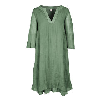 Grünes Layering Kleid mit V-Ausschnitt und langen Ärmeln.