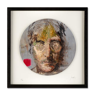 Oliver Jordan – John Lennon Oliver Jordans Schallplatten-Edition „John Lennon“. Handübermalt – jedes der 60 Exemplare ein Unikat. Maße: gerahmt 42,5 x 42,5 cm