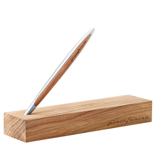 Stilvolle Verpackung und praktische Stift-Halterung in einem: die passende Kauriholz-Box. Stilvolle Verpackung und praktische Stift-Halterung in einem: die passende Kauriholz-Box.