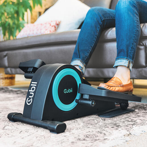 Ellipsentrainer Cubii Fit im Sitzen. Ganz nebenbei – beim Fernsehen, Lesen, während der Arbeit ...