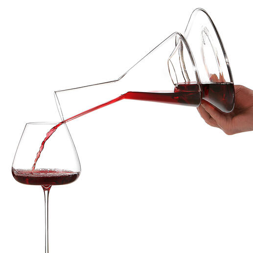Beim Ausschenken wird Ihr Wein intensiv mit Luft verwirbelt – Geschmack und Aroma können sich voll entfalten.