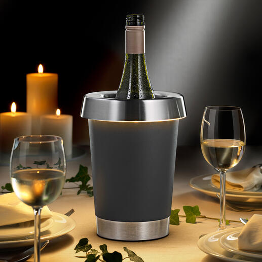 LED-Weinkühler Der Doppelwandkühler mit integrierter LED-Beleuchtung. Schafft die perfekte Atmosphäre für genussvolle Abende.