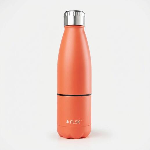 Isolierflasche in Orange auf einem weißen Hintergrund.