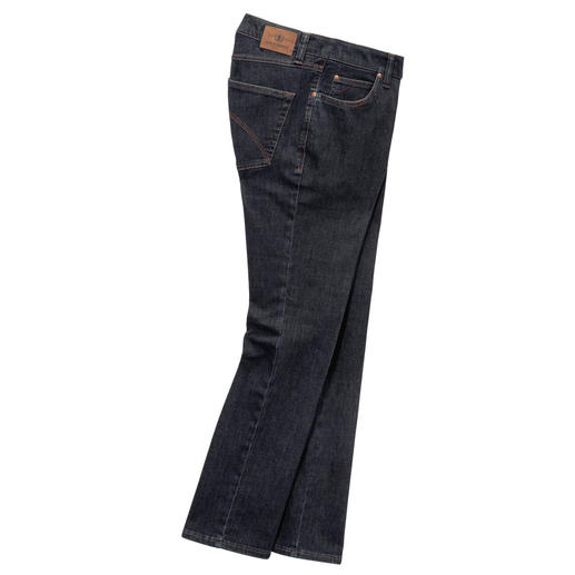 Die Woll-Jeans vom Hosen-Spezialisten Dimensione. Weich und wärmend wie eine Wollhose. Lässig und knackig wie eine Jeans.