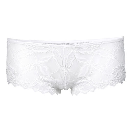 Weiße Boxer-Slips mit Spitze und elastischem Bund auf weißem Hintergrund