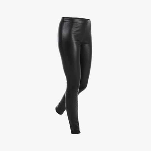 Die Stretchleder-Leggings vom dänischen Leder-Spezialisten Depeche. Knackiger Sitz und trotzdem superbequem. Aus feinem Lammnappa. Nur 459,- Euro.