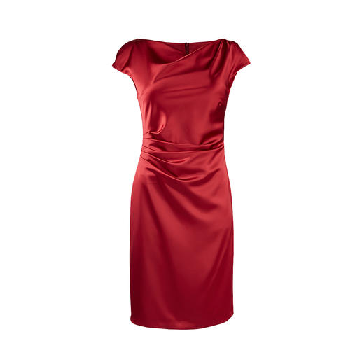 Das rote Shift-Kleid der deutschen Modemarke Swing. Blickfang. Figurschmeichler. Und Feel-Good-Garant für viele Anlässe.