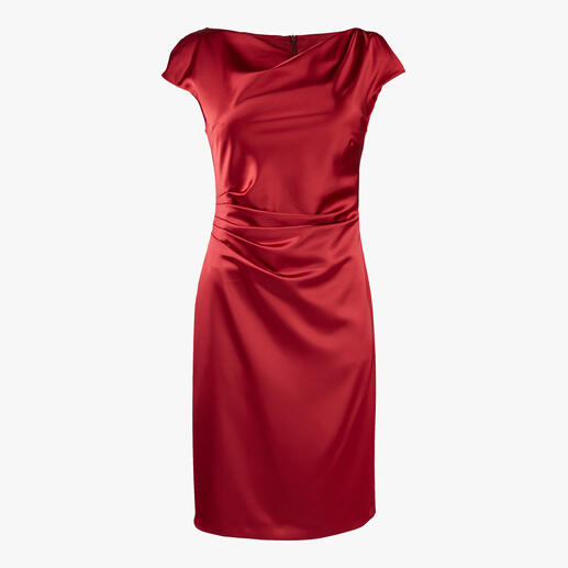 Das rote Shift-Kleid der deutschen Modemarke Swing. Blickfang. Figurschmeichler. Und Feel-Good-Garant für viele Anlässe.