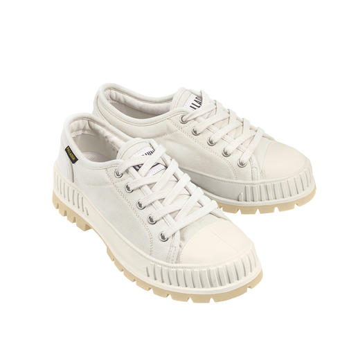 Der original „Pallashock“ von Palladium. In den 90ern Kult – heute wieder Top-Trend: Bulky-Form. Low-Cut-Schaft. Canvas.