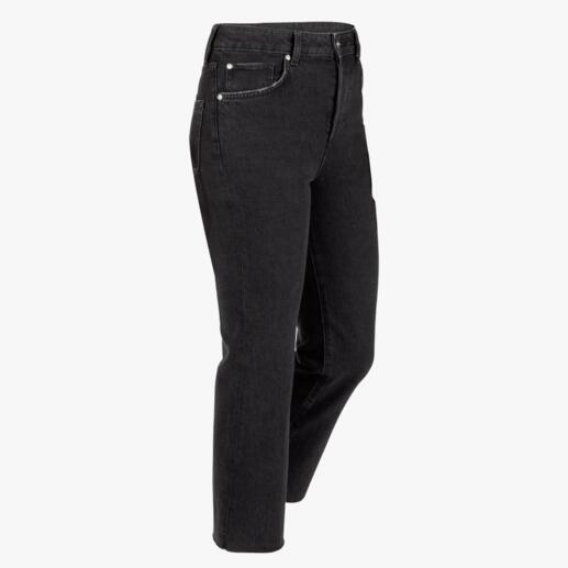 Die Bottom up-Jeans aus der Better Denim-Kollektion. Mit modisch kurzem Bein und Fransen-Saum. Der bewährte Liu Jo Knack-Po-Effekt – erstmals aus ökologisch nachhaltigem Denim.