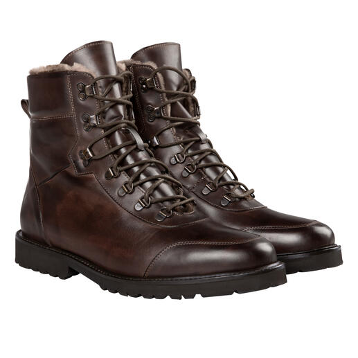 Der edle Sneaker-Boot made in Italy. Weiches Kalbleder außen, wärmendes Lammfell innen. Herrlich leicht dank EVA-Profilsohle.