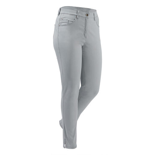 Die Zauber-Five-Pocket von ­RAPHAELA BY BRAX. Ihr Geheimnis: Hochelastischer Bund plus Power-Stretch-Effekt.