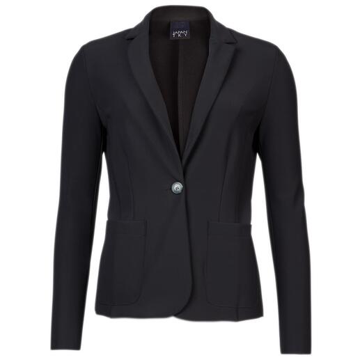 Der schwarze Business-Suit aus unkompliziertem Travel-Jersey, der auch noch wärmt.   Auch einzeln vielseitig zu kombinieren. Von JapanTKY, Niederlande. 