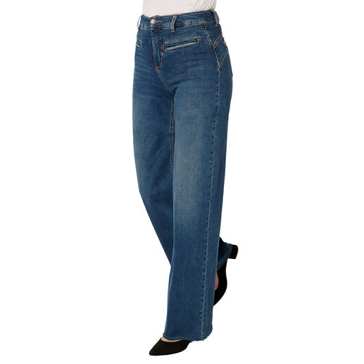 Die modische Wide-leg-Jeans mit dem populären Liu Jo Knack-Po-Effekt. Und elastischem Pavée-Einsatz für optimalen Sitz.
