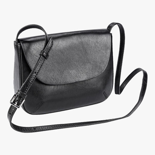 Die Saddle-Bag aus vegetabil gegerbtem Antik-Leder. Skandinavisch cleaner Look, ressourcenschonende Zero Waste-Fertigung. Von Markberg, Denmark.