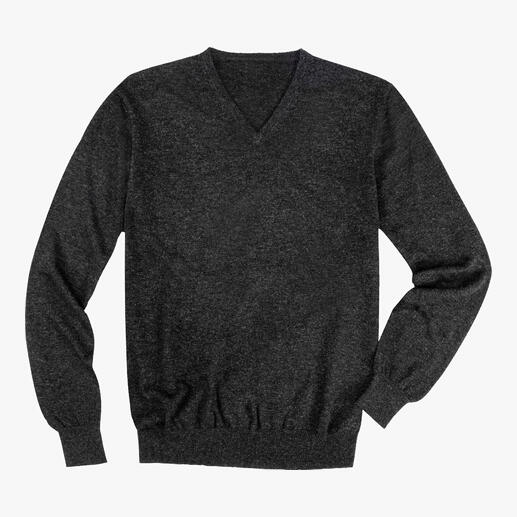 V-Ausschnitt Pullover in Anthrazit auf weißem Hintergrund.