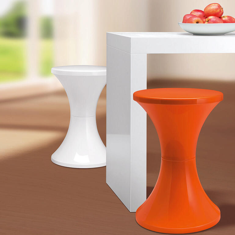 Hocker Tam Tam in Weiß und Orange, modernes Design für Indoor und Outdoor.