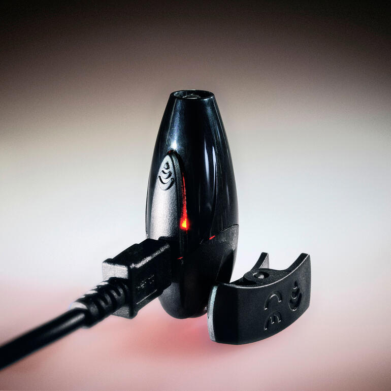 Clip-Leuchte mit USB-Anschluss und rotem Statuslicht