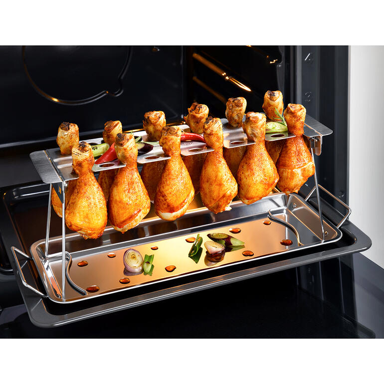 Chicken Leg Roaster, 2-teilig Chicken Leg Roaster im Ofen mit knusprigen Hähnchenkeulen.