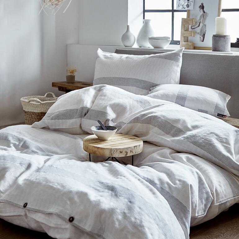 Flanellbettwäsche aus Recyclingbaumwolle mit Kissen und Decke