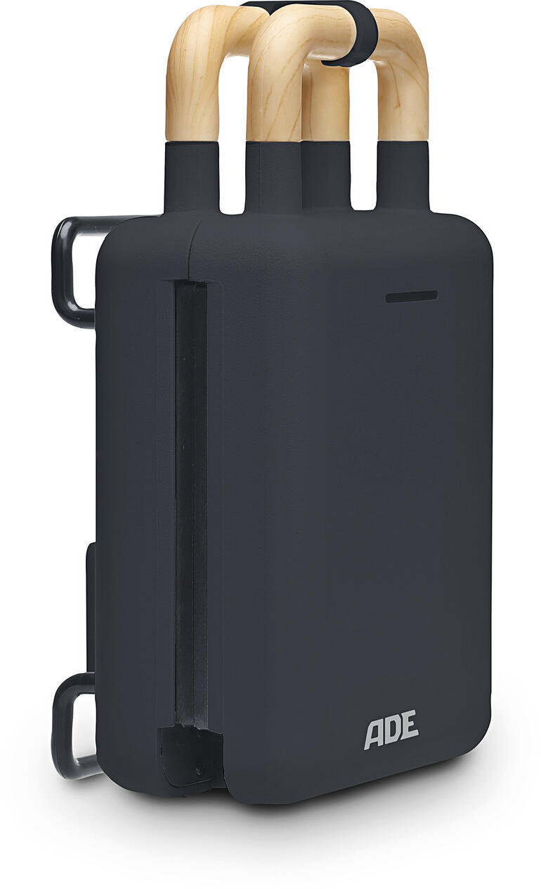 Edles Design-Highlight mit praktischer Standfunktion. Faltbarer 2-in-1 Waffel- und Sandwichmaker mit ergonomischem Griff.