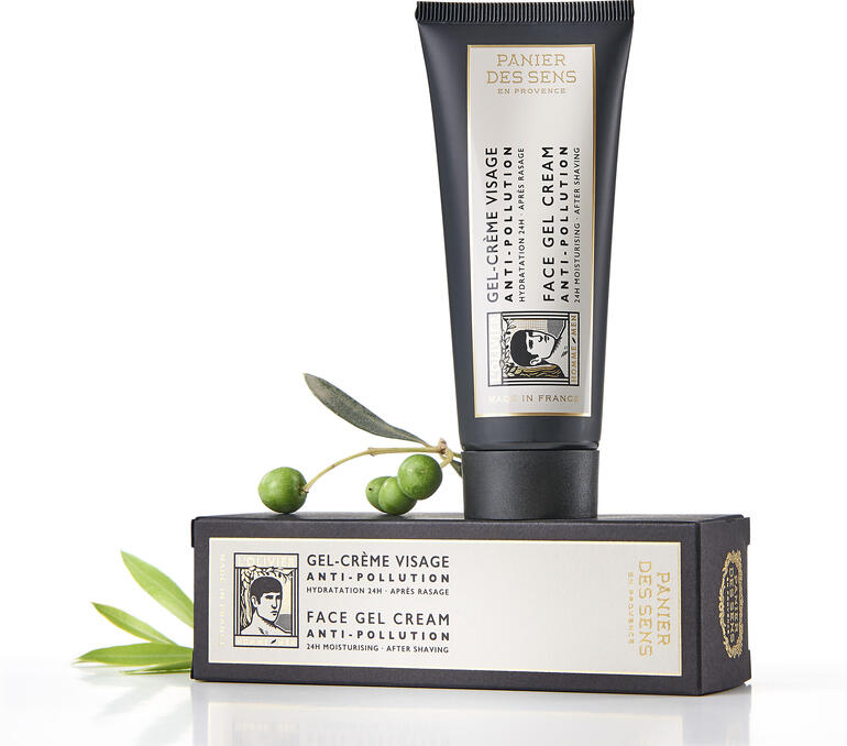 L’Olivier Gesichtspflegecreme in der Verpackung auf einem weißem Hintergrund.