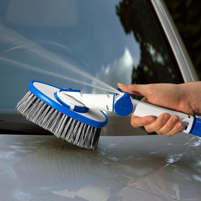 Perfekt zur schnellen und effektiven Reinigung von Gartenmöbeln, Jalousien, Garagentor, Auto, Felgen, ... 3-in-1 Handwaschbürste mit Wasseranschluss für die Autowäsche.
