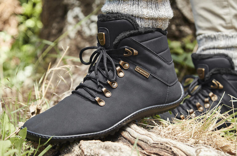 Leguano Winter-Schnürboots Husky in der Natur, bequem am Fuß.