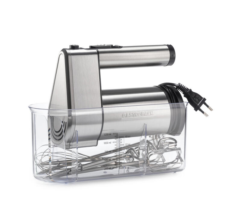 Gastroback Power-Handmixer in einer transparenten Aufbewahrungsbox mit Zubehör.