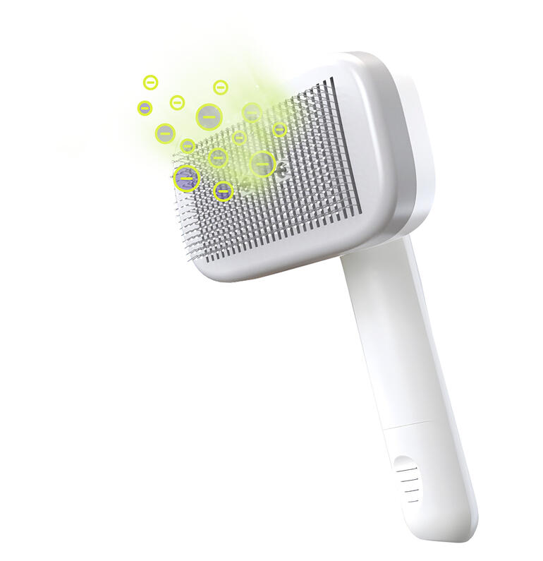 Ionen-Tierhaarbürste Tierhaarbürste mit Ionen-Generator, die Haarpartikel freisetzt.
