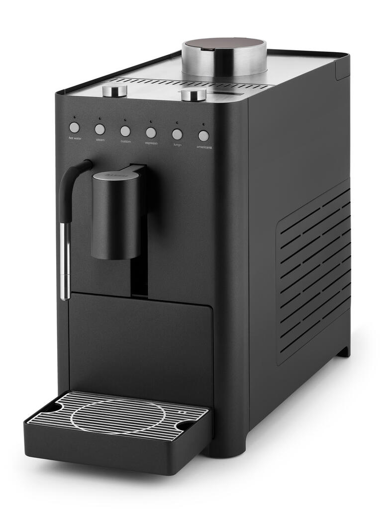 Design-Kaffeevollautomat Chipperfield Edition in Anthrazit mit verchromtem Deckel.