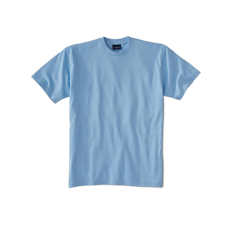 Hellblaues 155 g Ragman T-Shirt mit Rundhalsausschnitt, auf weißem Hintergrund.