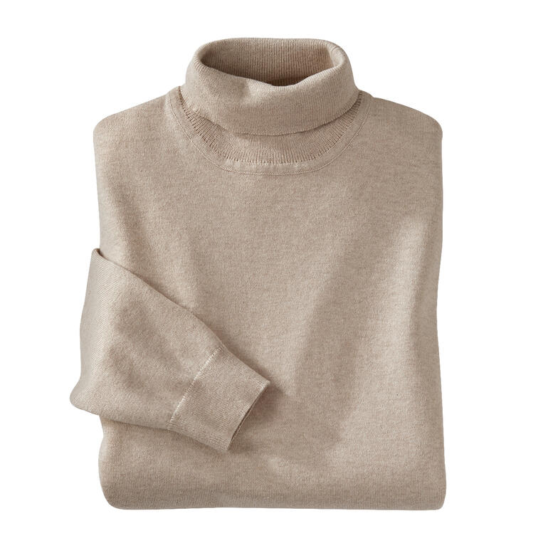 Creme Beige Feinstrick-Rollkragenpullover, zusammengerollt mit einem Ärmel.