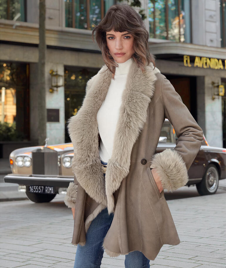 Jacke Wunderfell Mantel Damen-Lammfellmantel, Hellbraun Manufactum