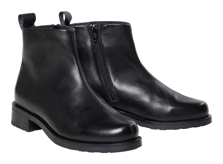 Schwarze Werner Minimal-Stiefelette in Größe 36, schlichtes Design.