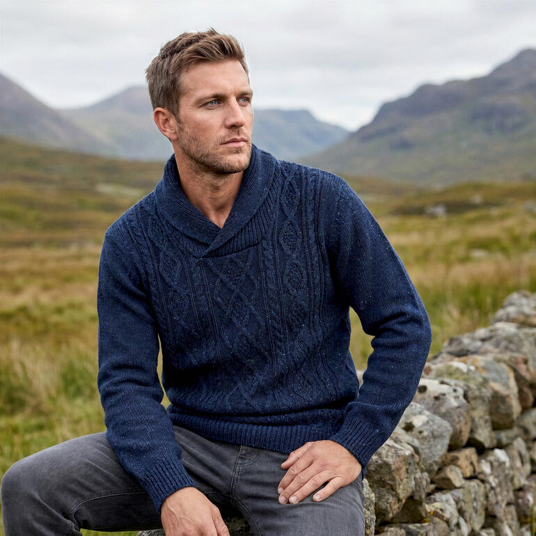 Navy Blauer Schalkragen-Aran-Pulli, Größe 48